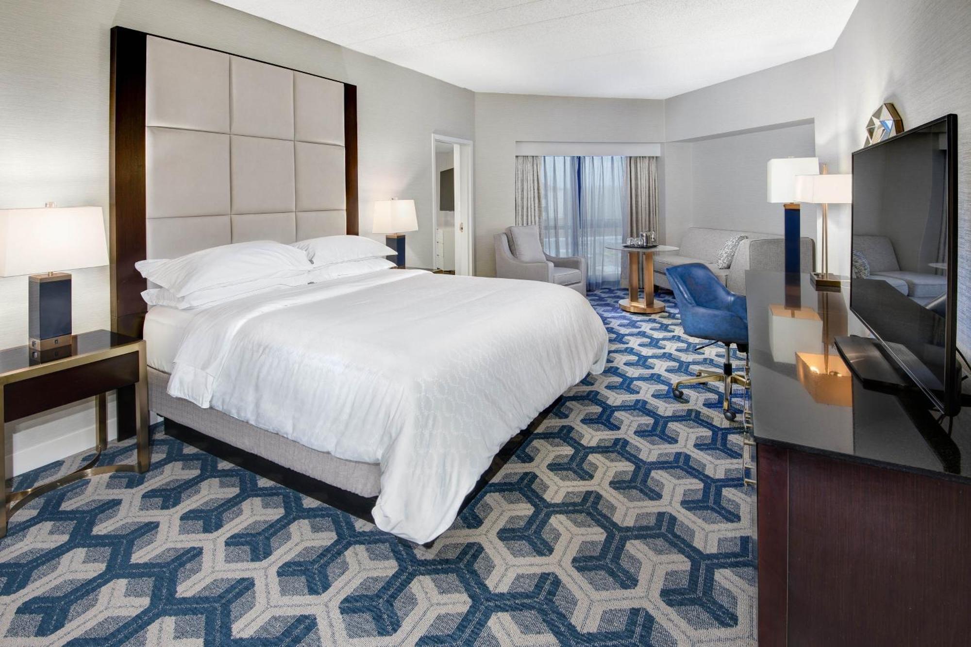Sheraton Eatontown Hotel Eksteriør bilde