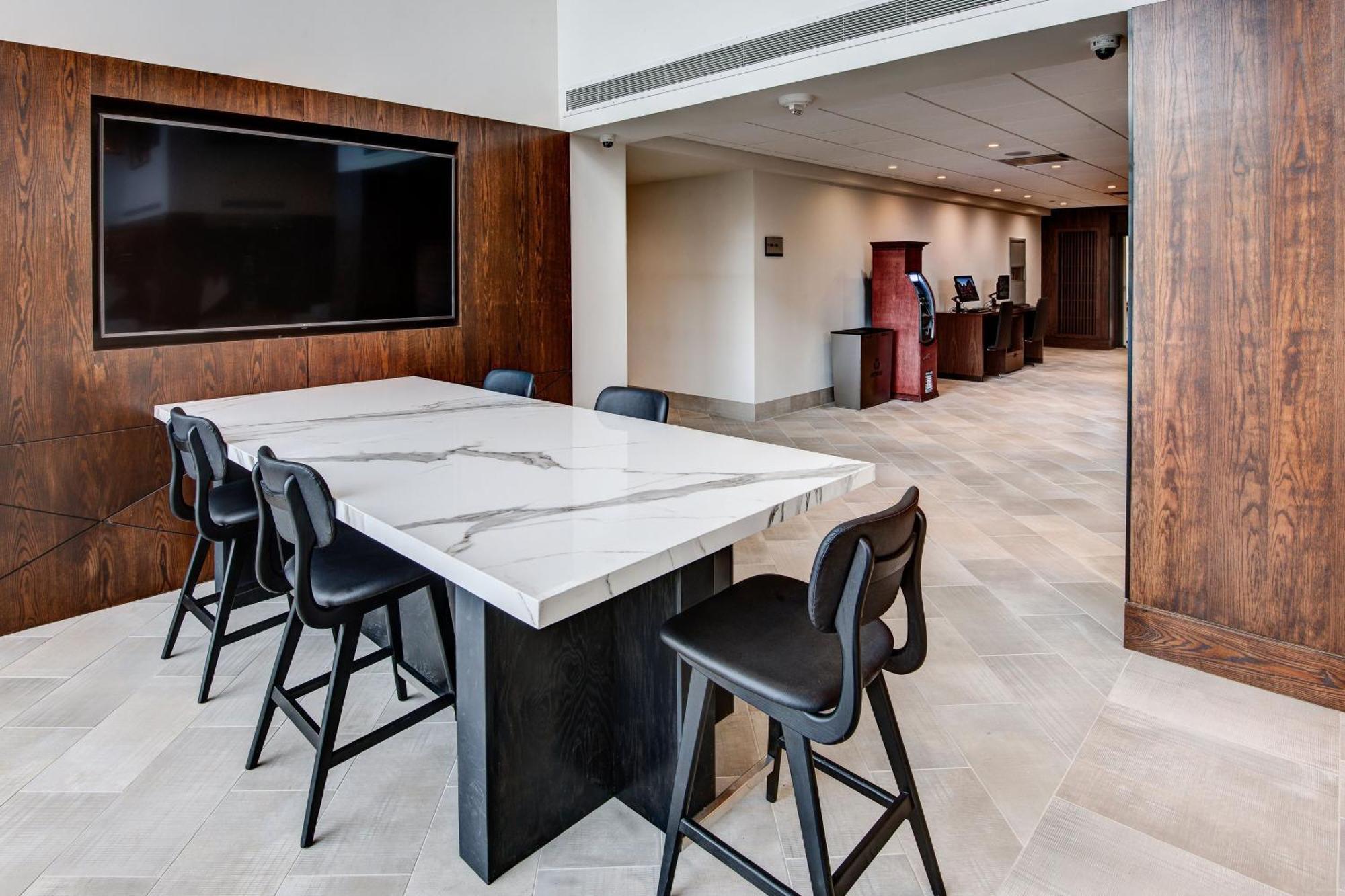 Sheraton Eatontown Hotel Eksteriør bilde